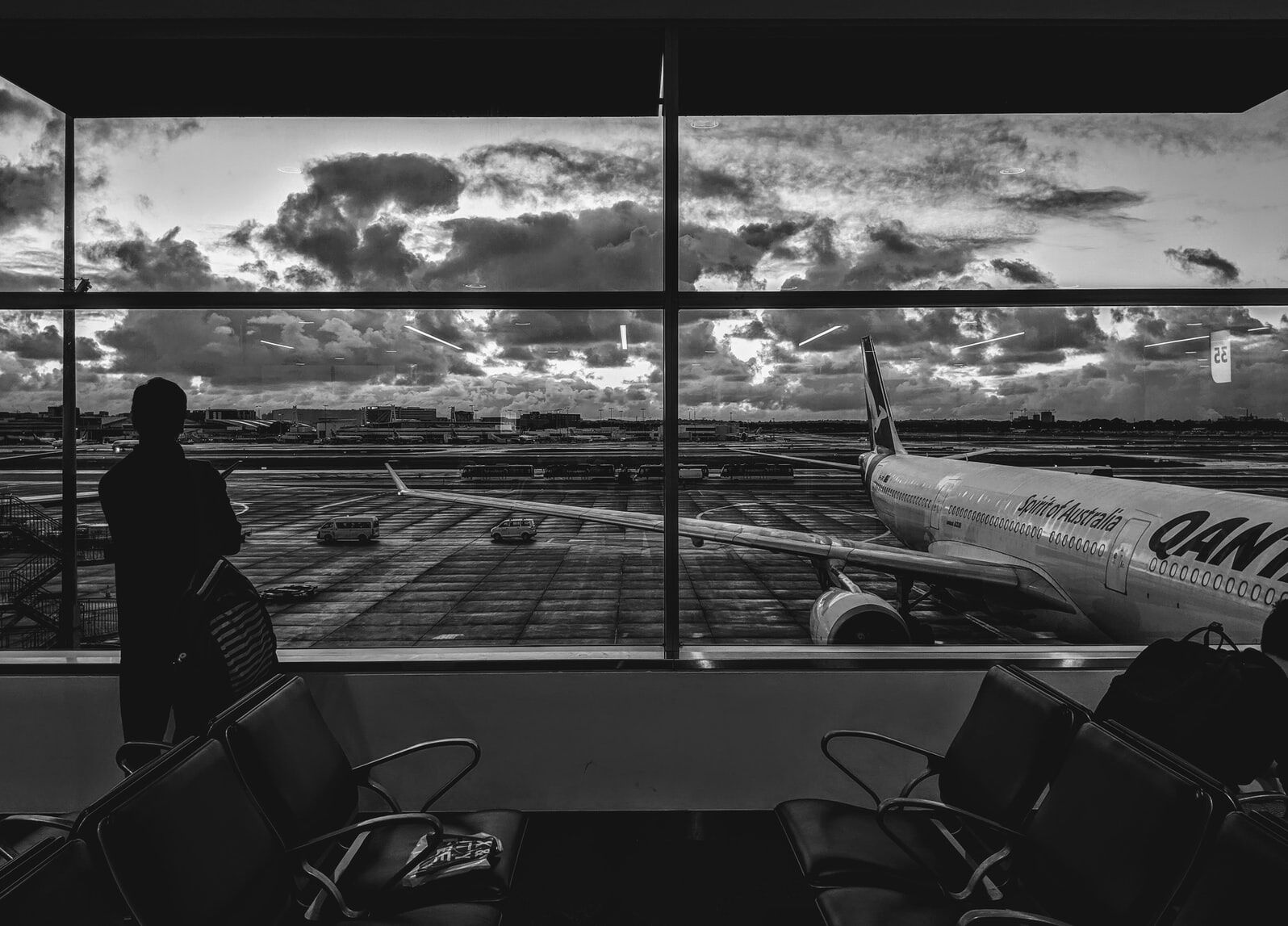 aircraft grounded by coronavirus