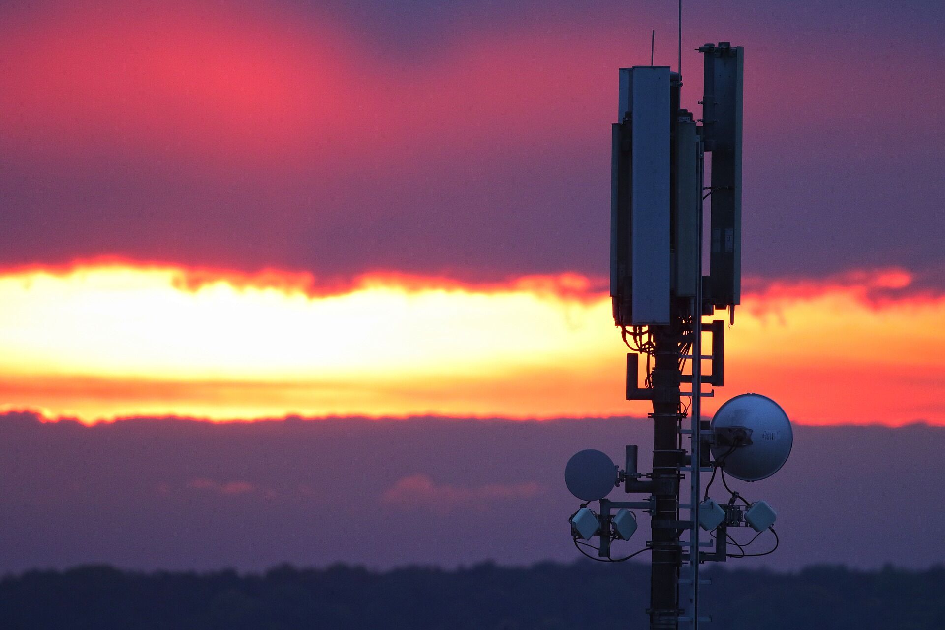 5g network tower aviation